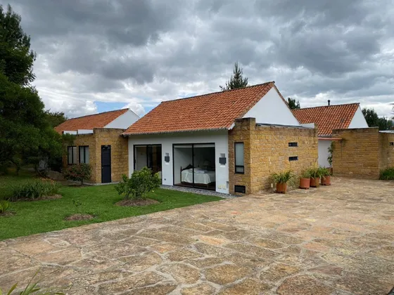 Casa Amplia, Hermosa Vendo En Villa De Leiva
