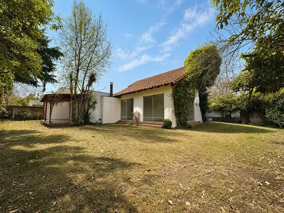 Linda Casa Con Buen Terreno, Fray Bernardo, La Cabaña