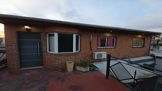 Departamento 4 Ambientes Con Patio, Sin Expensas