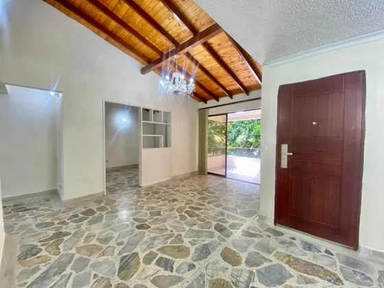Apartamento En Venta En Medellín - Santa Teresita Cod 67815