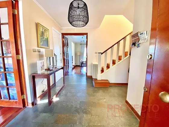 San Carlos De Apoquindo / Condominio Cerrado - No Perimetral