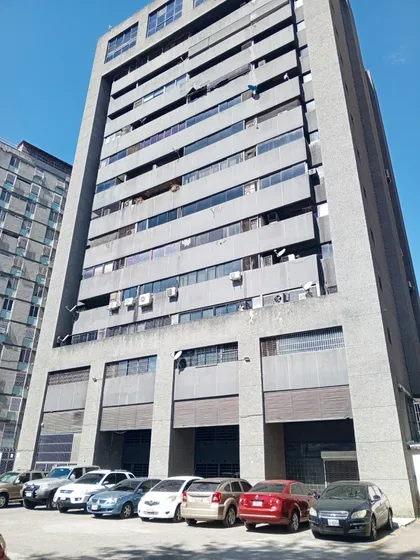 Alquilo Oficina 137 M2 La California Av. Francisco De Miranda