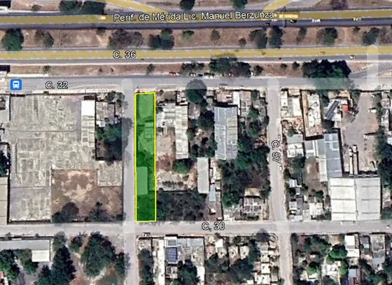 Terreno Sobre Periferico Merida De 2,000m² Ideal Para Uso Comercia