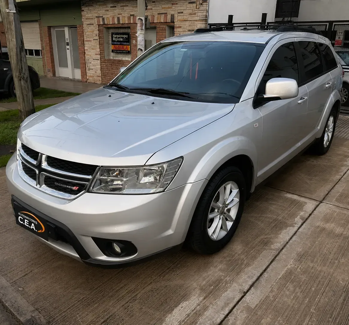 Dodge Journey 2.4 SXT 170 HP ATX6 (Sunroof, DVD)