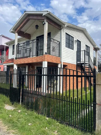 Ven 703 Casa Grande En Predio Niza Orilla De Laguna Avendaño
