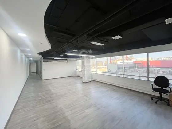 Oficina Amplia E Iluminada En Las Condes