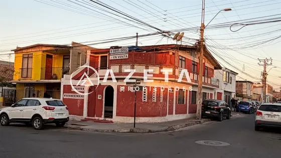 Casa En Venta De 7 Dorm. En Arica