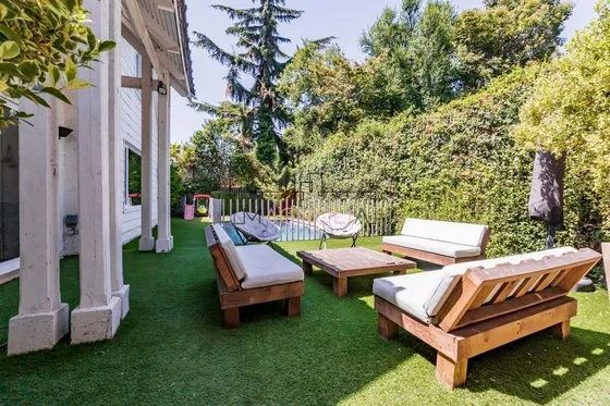 Casa En Venta De 6 Dorm. En Lo Barnechea