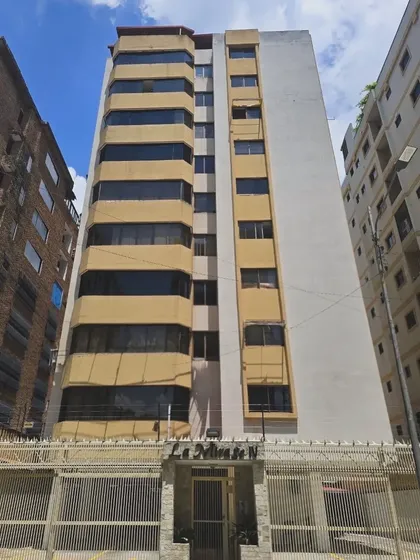 Apartamento En Venta Urb. San Isidro Maracay
