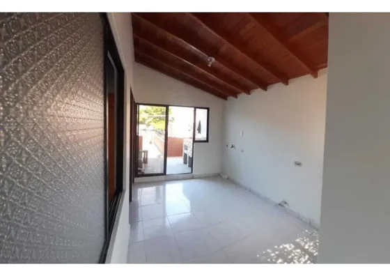 Se Vende Casa Piso 4 En Barrio Prado  De Bello