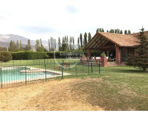 Casa En Venta En Pirque