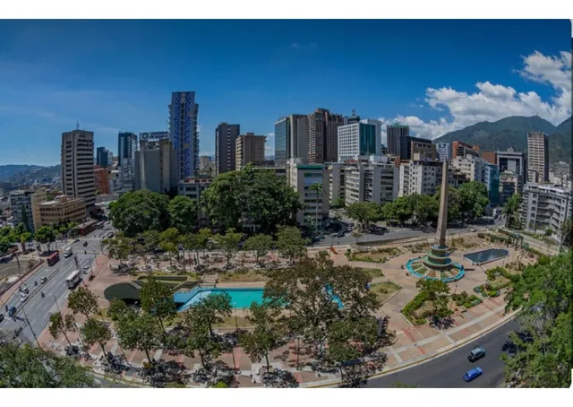 Se Alquila Casa 965m2 Altamira 2646