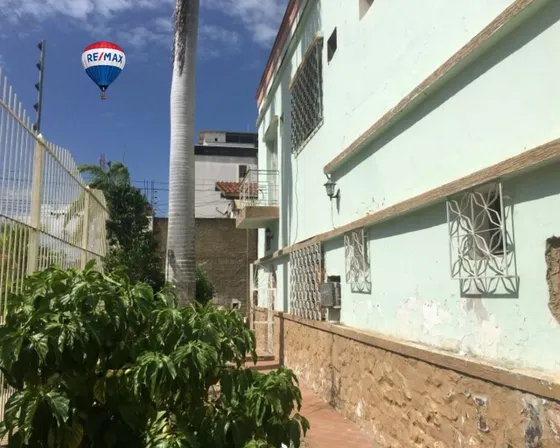 Posada Con Amplio Espacio, Ideal Para Vivienda Fija O Temporal En Porlamar, Isla De Margarita