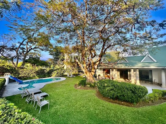 Casa Venta Club De Golf Tabachines - Diseño Único / Unique Architecture