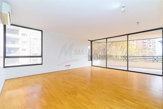 Departamento En Venta De 3 Dorm. En Vitacura