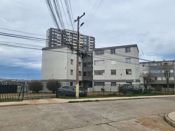 Arriendo Depto. 3 Dorm. Gomez Carreño - Viña Del Mar