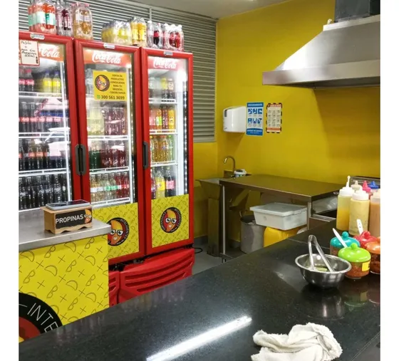 Venta Local Medellín Sector Exito Colombia 18 M²