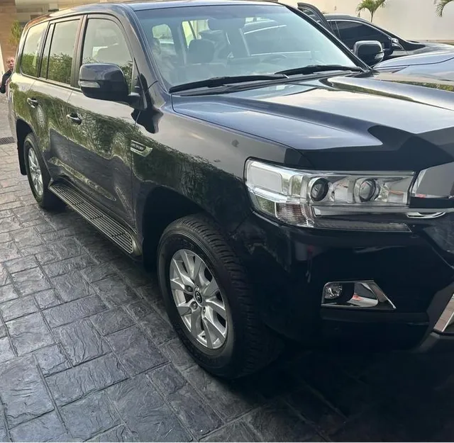 Toyota Lc200 Dubai V8