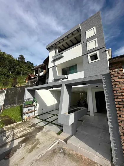 Casa En Venta Colinas De Pirineos Gc