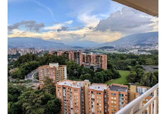 Apartamento En Venta, Belen La Hondonada Recien Remodelado, Vista