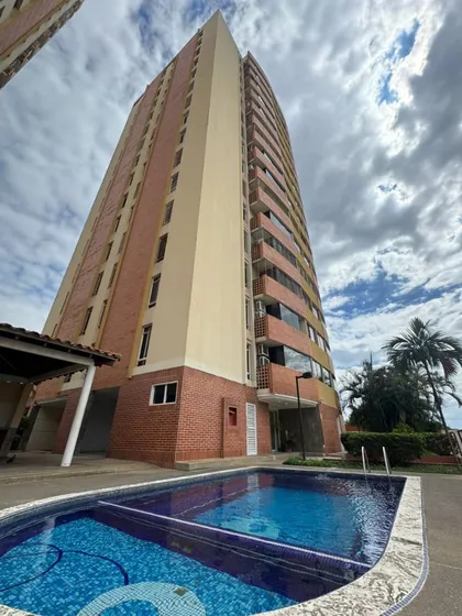 Alquilo Apartamento En Mañongo Res. Valle Claro