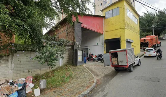 Bodega En Venta En El Tesoro. Cod V11291