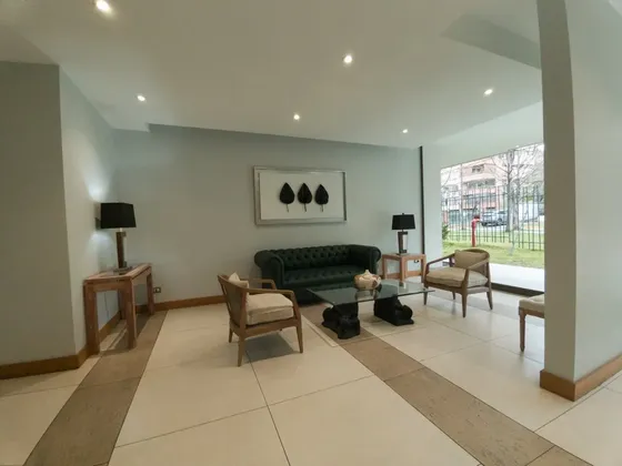 Arriendo Departamento/plaza Las Lilas