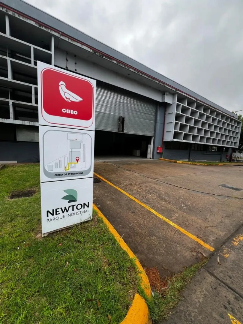 Great Opportunity: Premium Warehouse for Rent in Newton Industrial Park