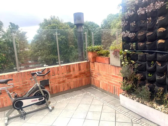 Apartamento En Venta En El Chicó. Cod V15760
