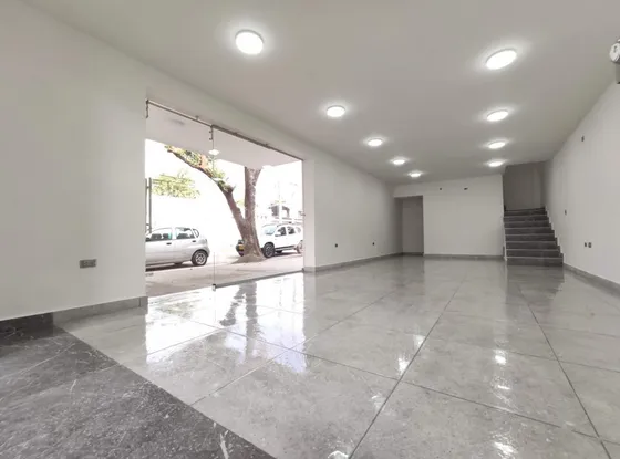Local En Arriendo En La Ceiba. Cod A27576