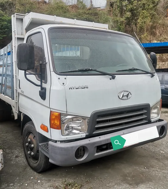Camion Hyundai  De Plataforma Con Barrandas