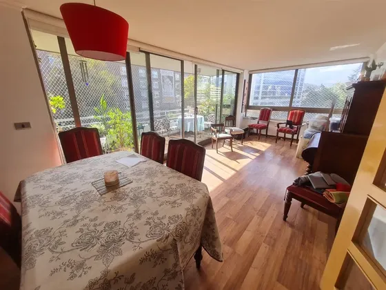 Departamento En Venta De 4 Dorm. En Las Condes