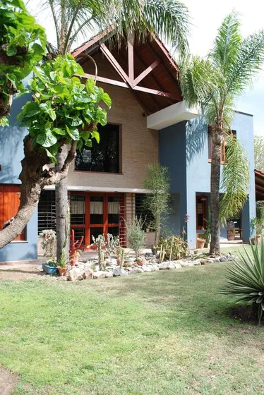 Venta Casa Principal 3 D Y Escritorio + Casa De Huéspedes 1 D En San Alfonso - Va Allende