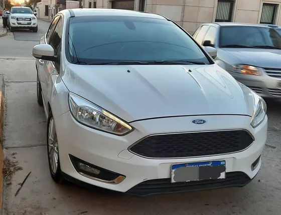 Ford Focus 2 4 Puerta 2.0l Mt Se Plus