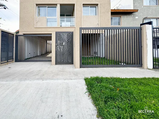 Departamento 2 Ambientes Frente A Estrenar En Venta En Villa Club