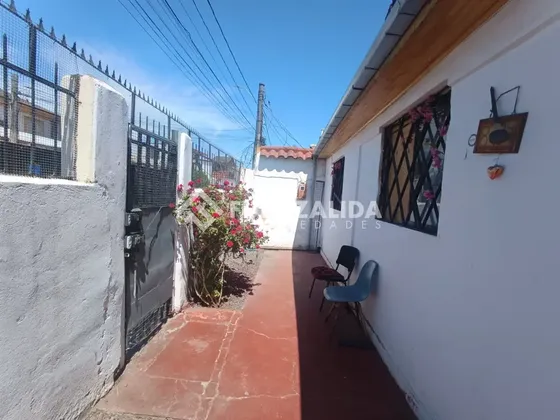Venta Casa Comuna De Pudahuel 2 Dorm.
