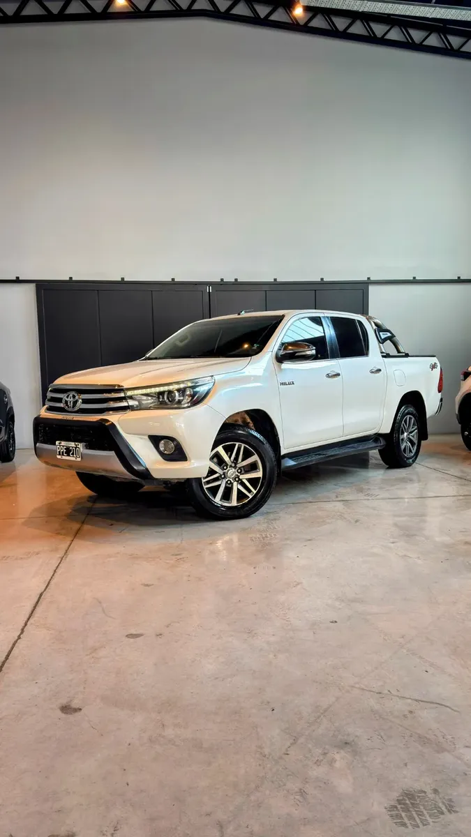 Toyota Hilux Pick-up 2.8 Cd Srx 177cv 4x4 At