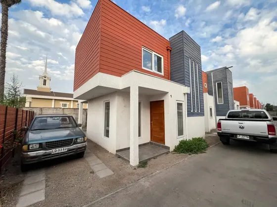 Venta Casa Mediterranea 3d Y 3b Peñaflor Santiago