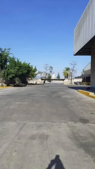 Johanna Castillo Jc Alquila Galpon En Paraparal Los Guayos 