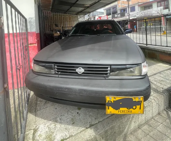 Nissan Sentra 1.6 B13 Std