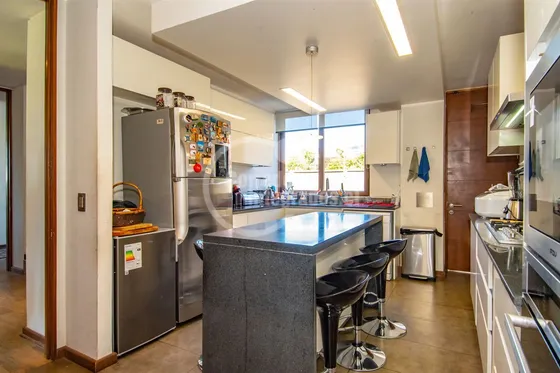 Venta Casa Lomas De Montemar, Concón, 5 Estacionamientos