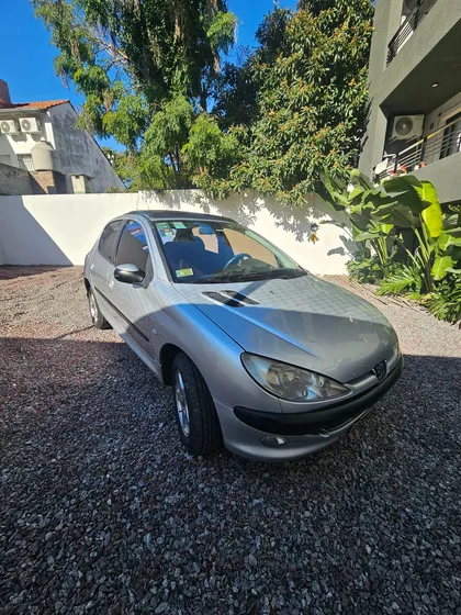 Peugeot 206 1.6 Xt Premium
