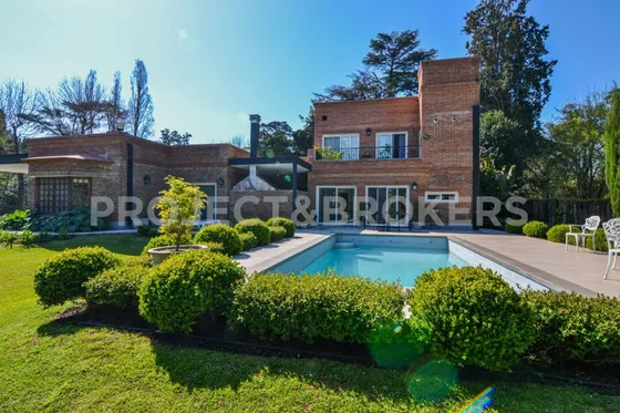 Maravillosa Casa En Club De Campo Los Pinguinos