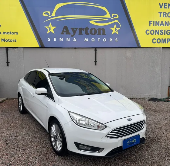 Ford Focus Fastback 2.0 Titanium Flex Powershift 4p