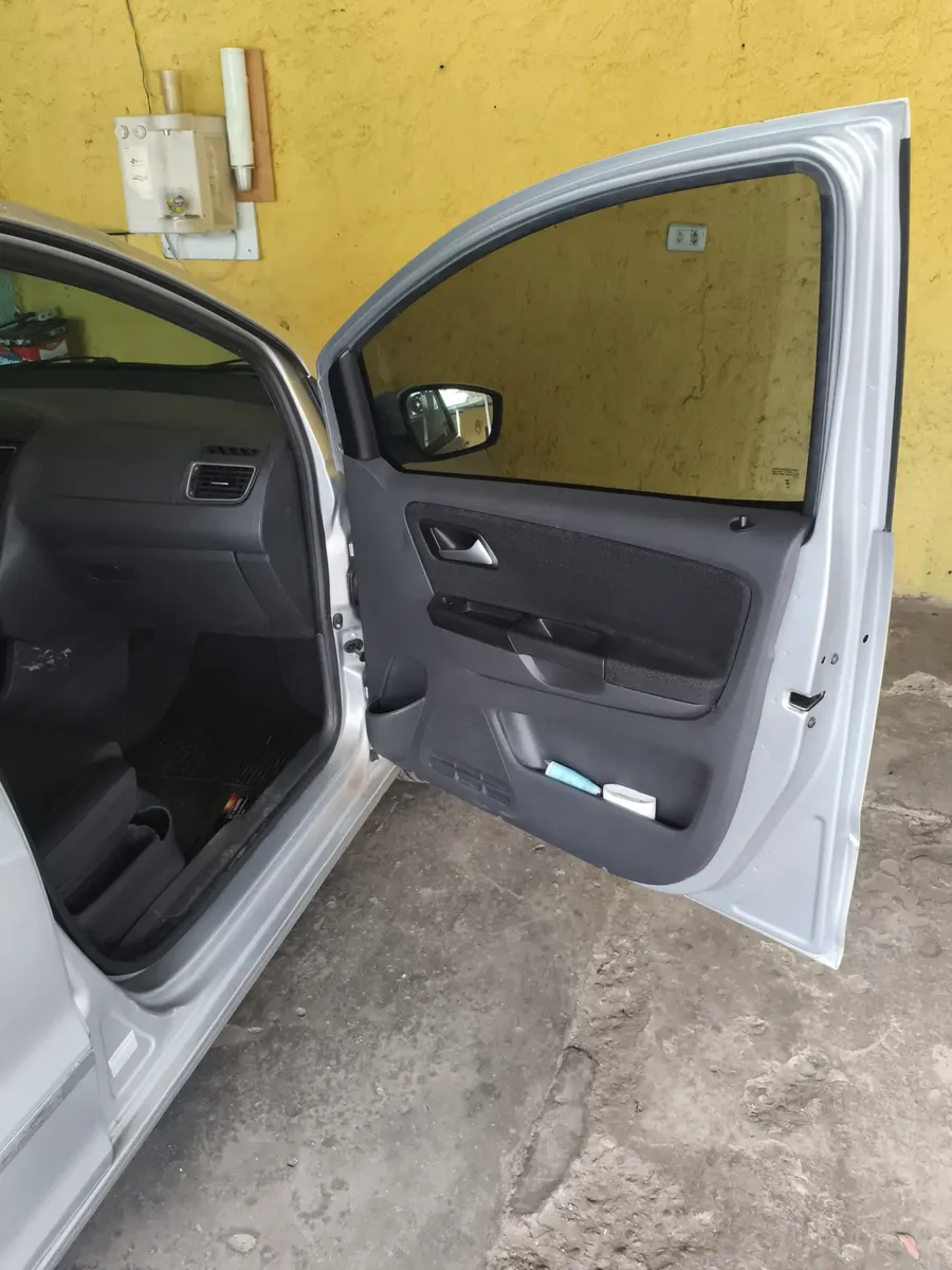 Volkswagen Fox 2011 1.6 Vht Prime I-motion Total Flex 5p — foto 7