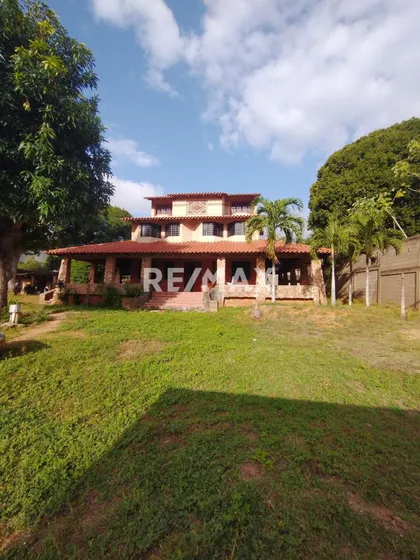 Casa En Venta En Paraguachí, Isla De Margarita Cod: 1327