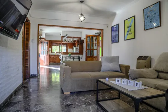 ¡casa Apta Crédito! Oportunidad Única En Lomas De Zamora