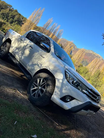 Toyota Hilux Pick-up 2.8 Cd Srx 177cv 4x4