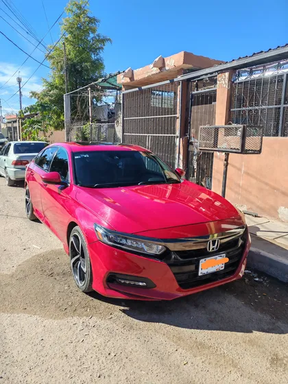 Honda Accord 2.0 Touring At