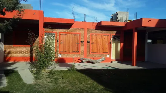 Las Grutas Alquiler Casa  Aire Acondicionado